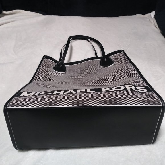 Michael Kors Large Woven Canvas Tote Bag - Picture 5 of 5